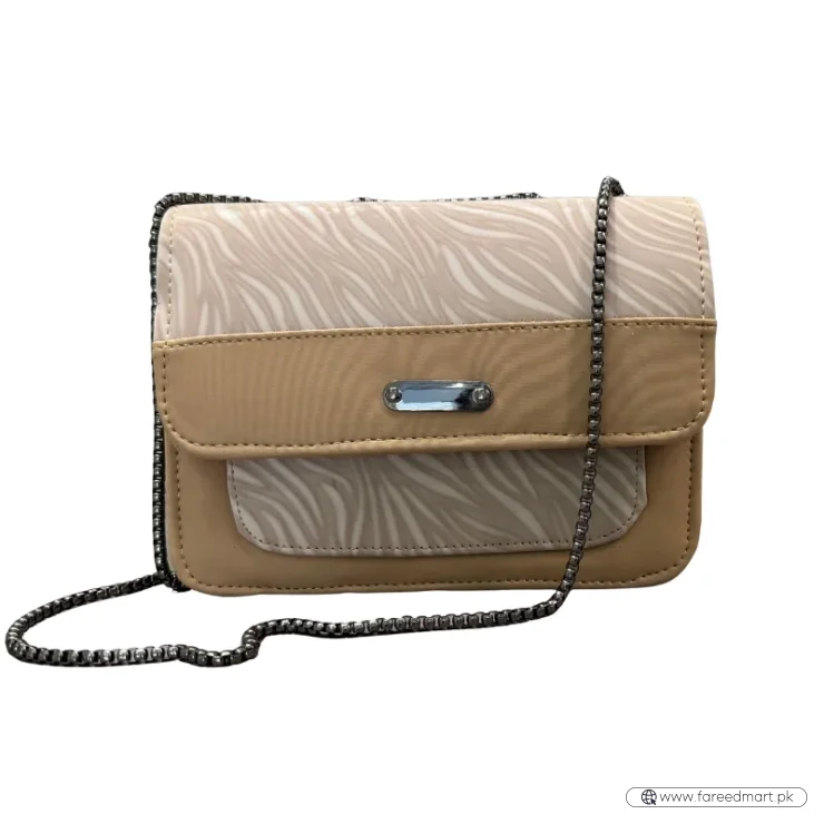 Luxury Women’s Shoulder Bag in Beige Faux Leather for Casual, Work, and Formal Use
